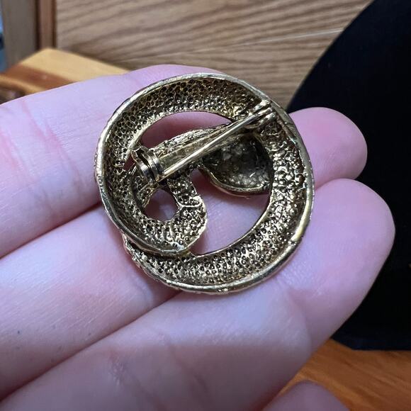 Vintage Gold Tone Coiled Snake Brooch Lapel Pin MCM Unmarked Jewelry - Picture 8 of 9